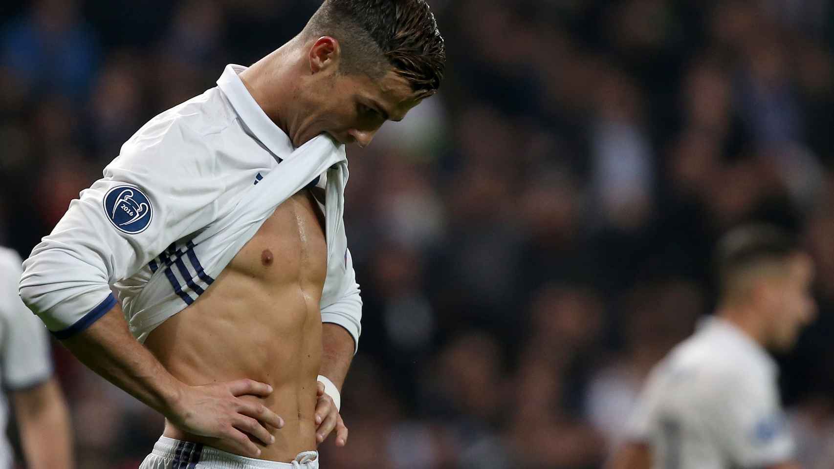 Cristiano Ronaldo se lamenta en el partido ante el Dortmund.