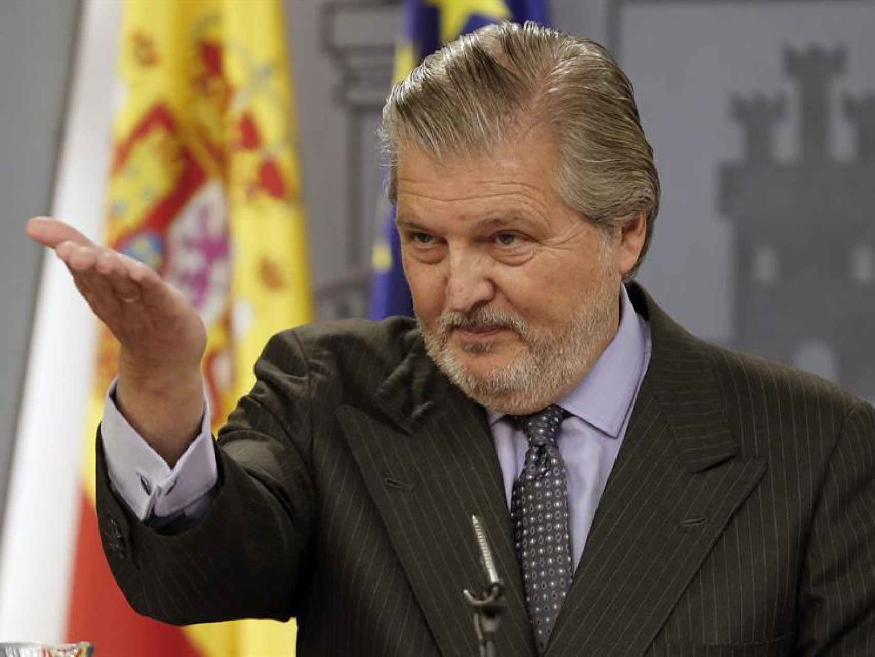 Íñigo Méndez de Vigo, tras el Consejo de Ministros.