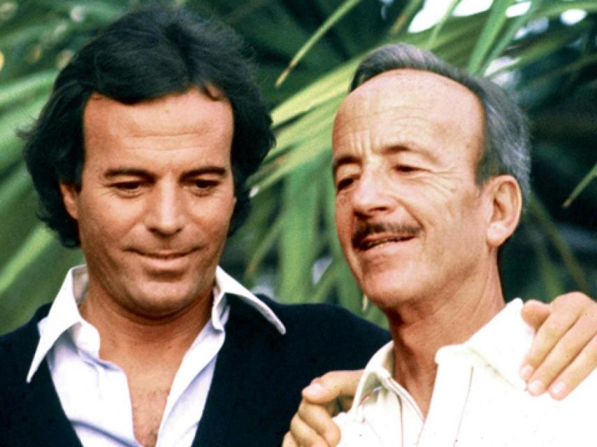 Julio Iglesias hijo junto a su padre, Julio Iglesias Puga.