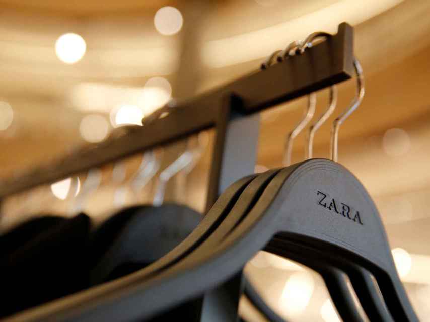 Interior de una tienda de Zara en Barcelona.