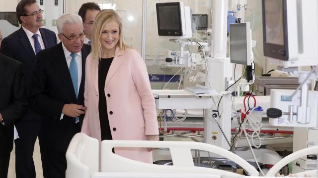 Cifuentes inaugura la nueva UCI del Niño Jesús.