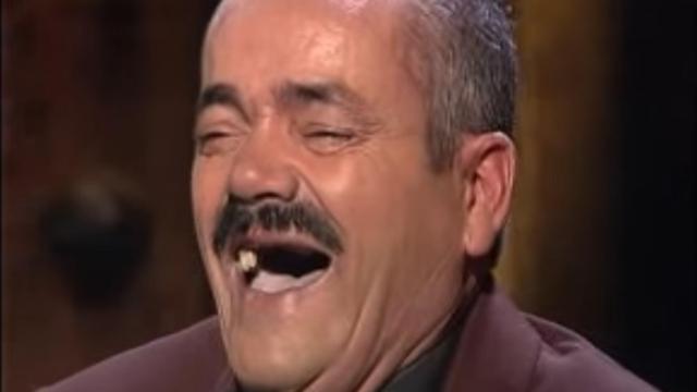 El Risitas durante uno de los programas de 'El Loco de la Colina'.