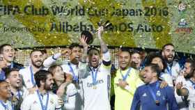 Los jugadores del Real Madrid celebran su victoria en el Mundial de Clubes.