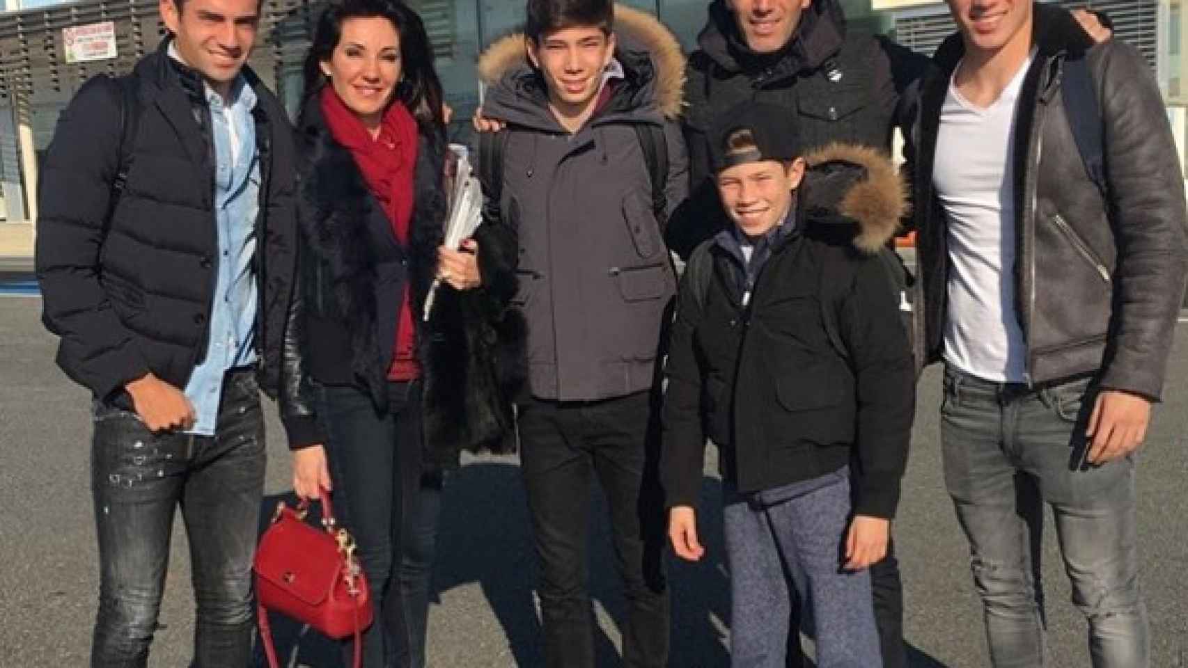 La familia al completo en una escapada a Francia.
