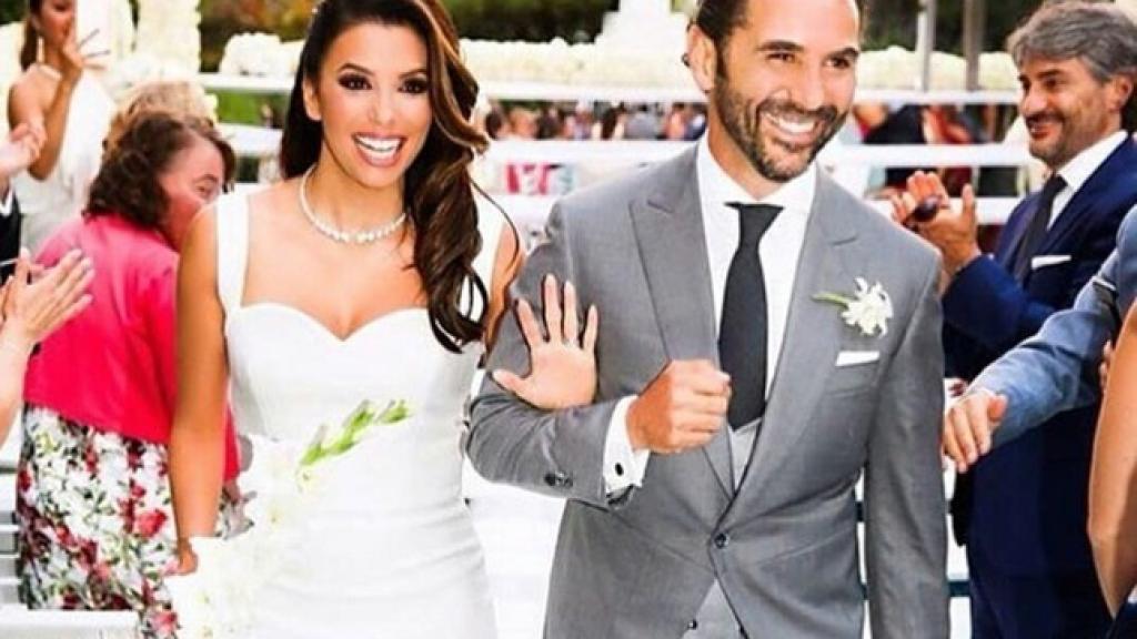 Eva Longoria y José Bastón recién casados.