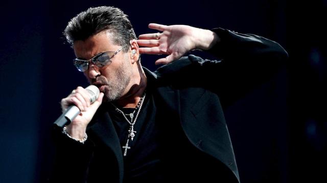 George Michael en una de sus actuaciones.