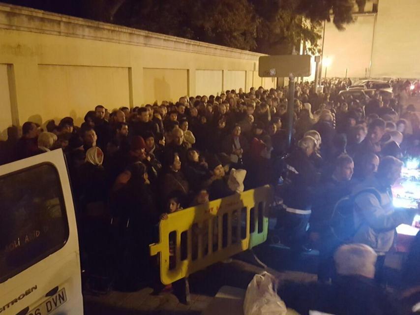 Las colas del hambre de Valencia.