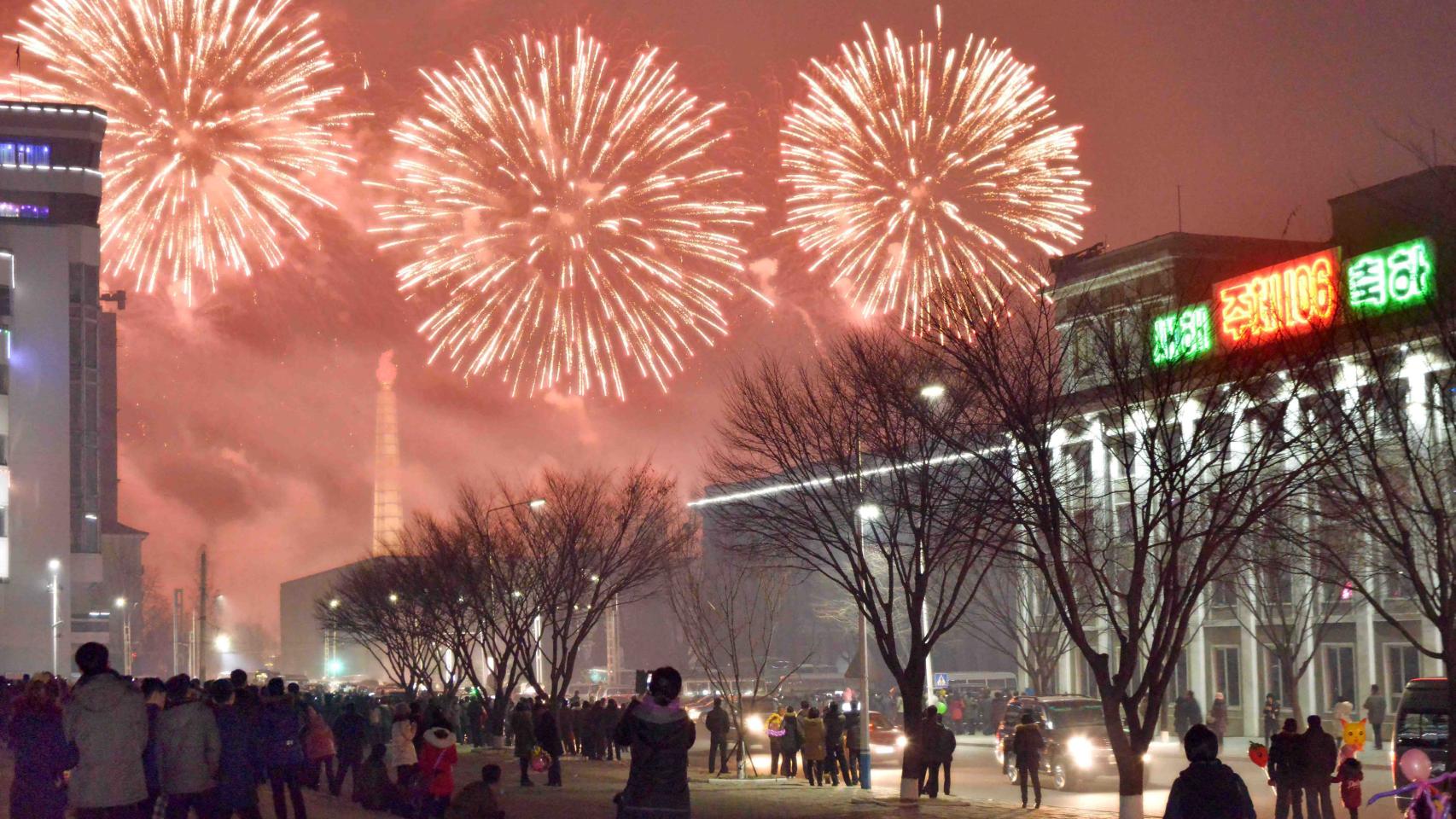 En Corea del Norte también celebraron en la calle la llegada del nuevo año.