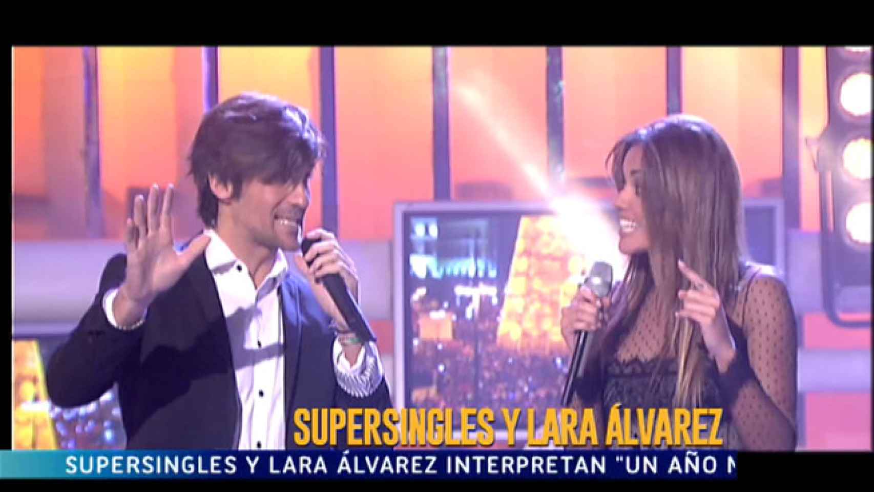 Lara Álvarez sorprende en 'QTTF' cantando con los Supersingles