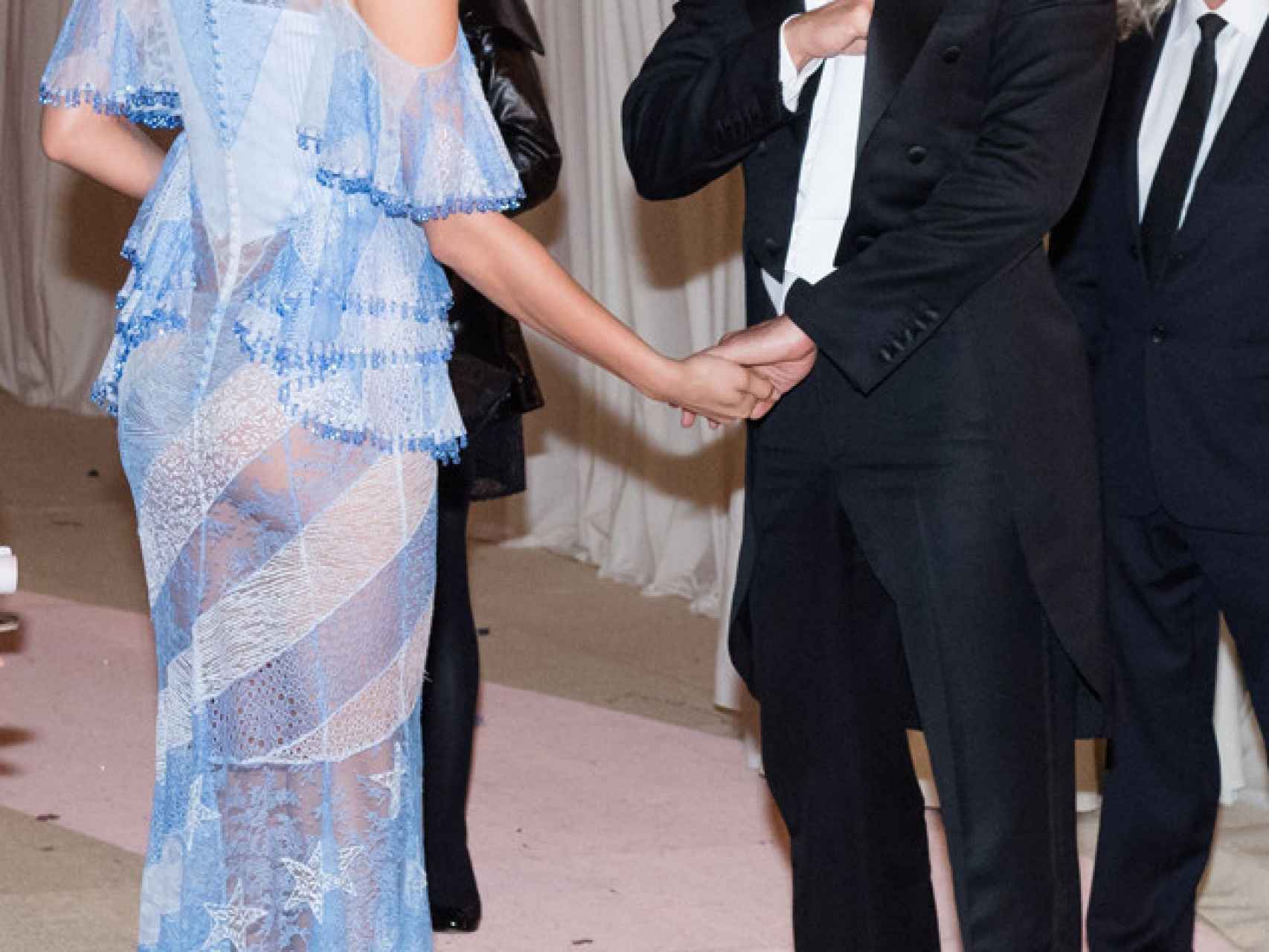 Irina y Bradley Cooper no se separaron durante la gala MET del año pasado.