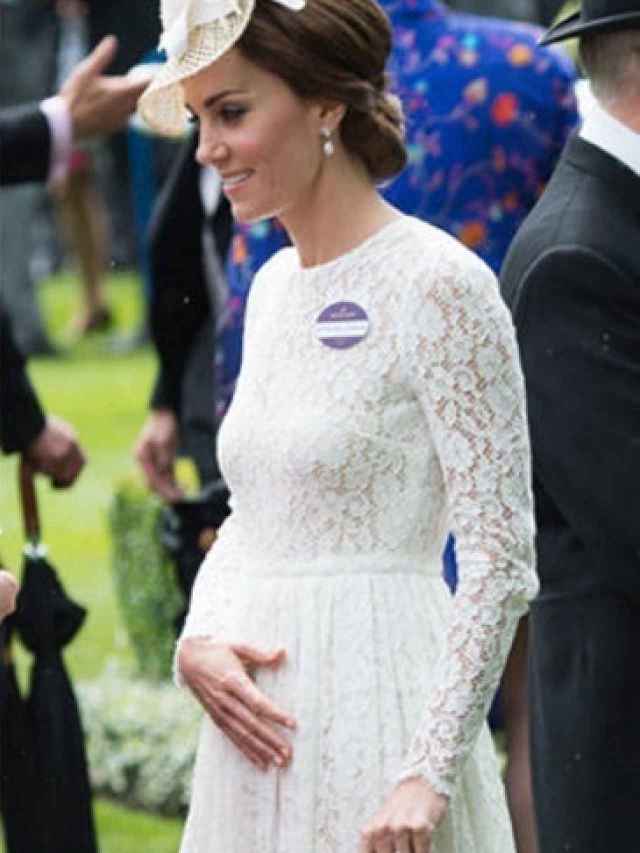 Los gestos de Kate Middleton sobre su tripa generaron los rumores sobre un posible embarazo.