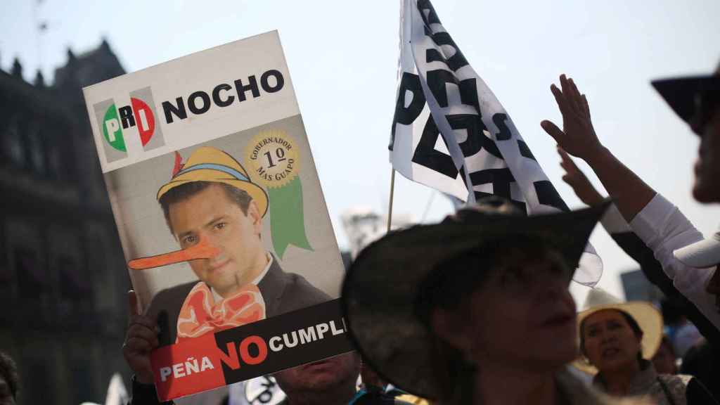 El presidente Peña Nieto, en una pancarta en Ciudad de México.