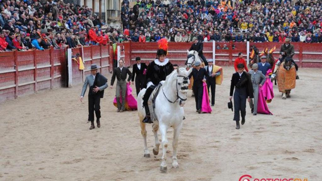 carnaval-toro-festival-cr14