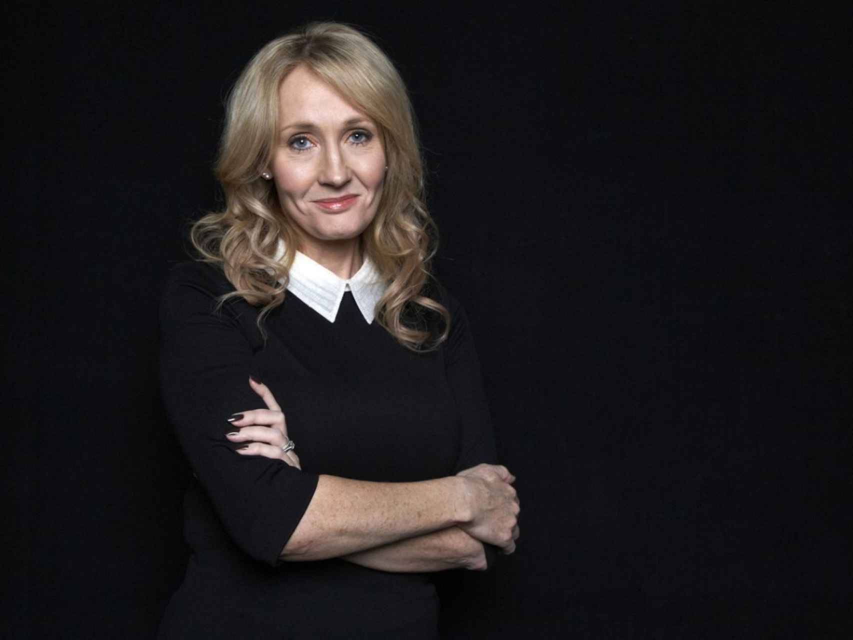 J. K. Rowling, la creadora de Harry Potter, de nuevo la autora que más vende.