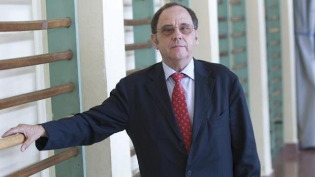 El decano abusó durante cuatro años de tres profesoras de su departamento.