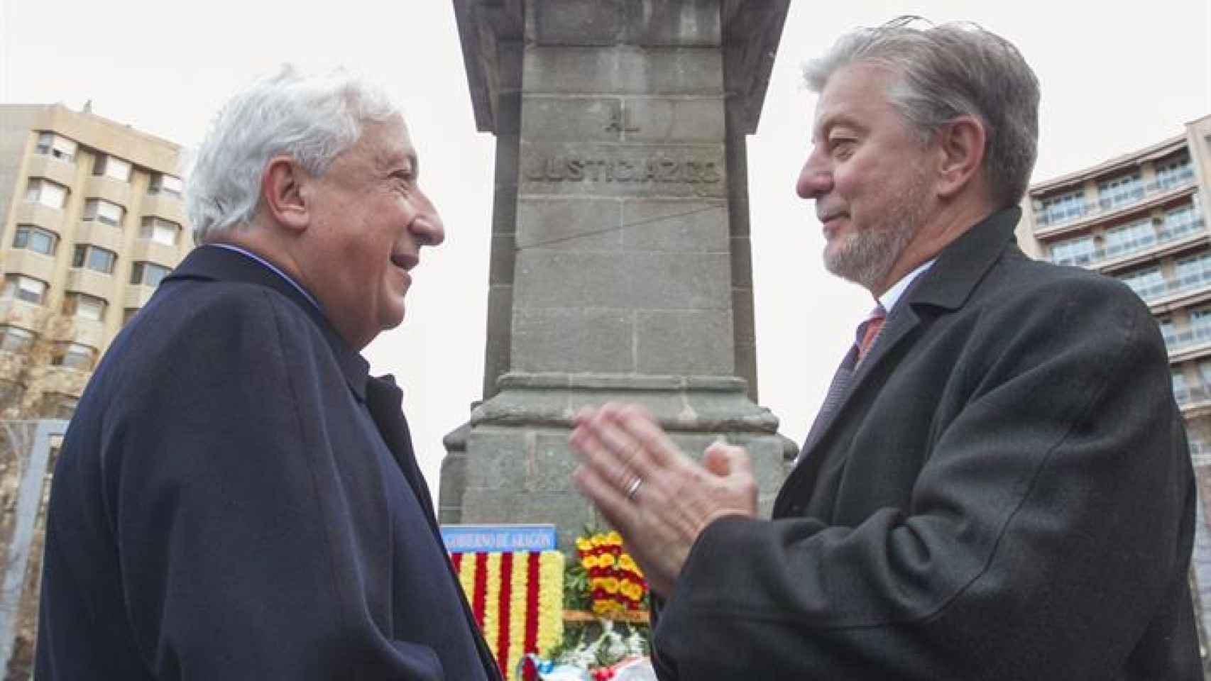 El Justicia de Aragón junto al alcalde de Zaragoza.