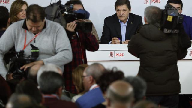 Javier Fernández ha pedido respeto y unidad al PSOE para volver a conectar con los ciudadanos.