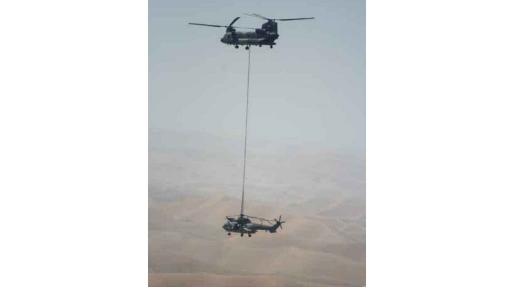 El helicóptero Chinook se lleva el Super Puma.