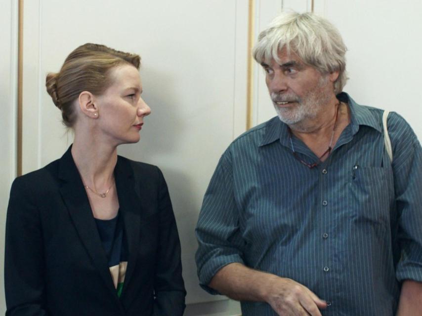 Ines y su padre Winfried. Fotograma de Toni Erdmann, la favorita de habla no inglesa para los Oscar.