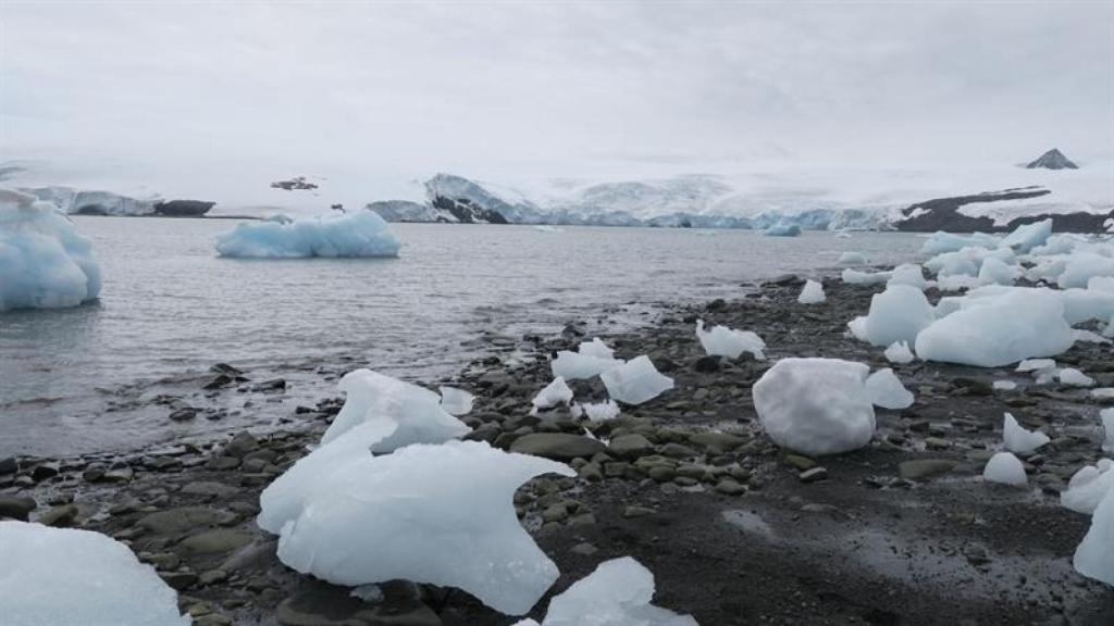 Imágenes de la base chilena Frei en la Antártica.