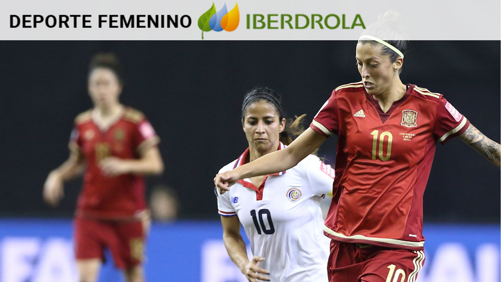Jennifer Hermoso durante un partido.