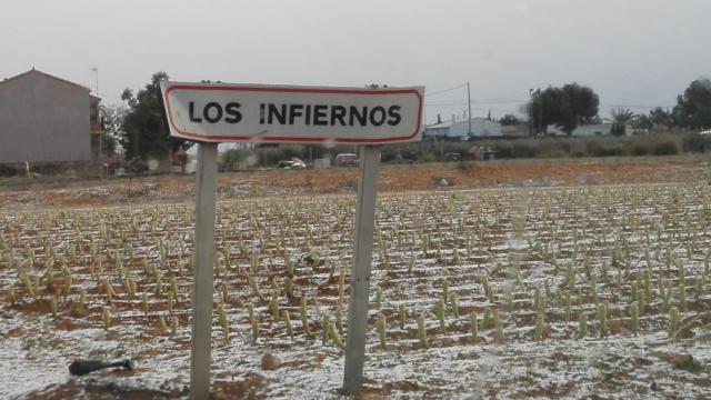 Solo en Murcia podía darse esta estampa...