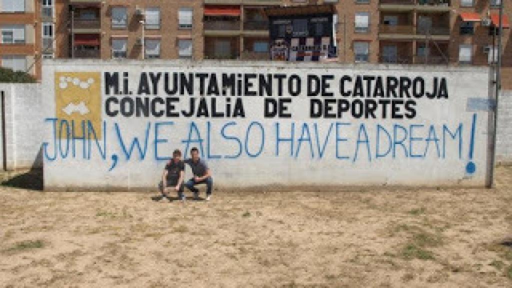 Pancarta en Catarroja en apoyo de John Clarkson.