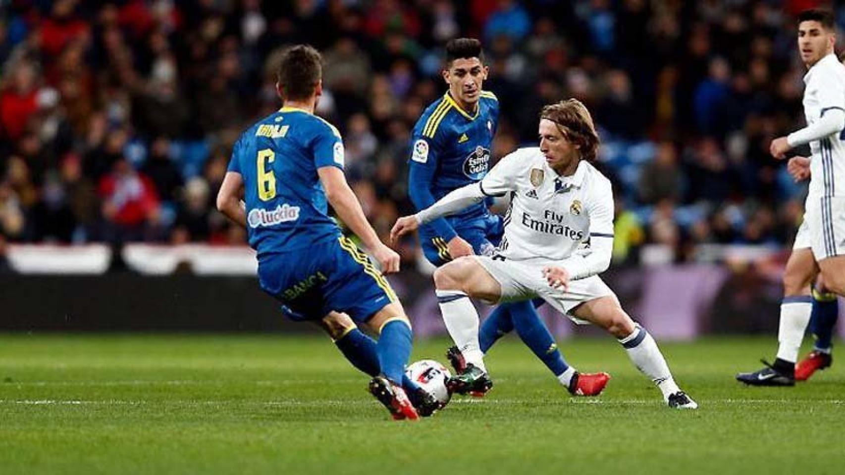 Modric en el partido ante el Celta de Copa del Rey en el Bernabéu