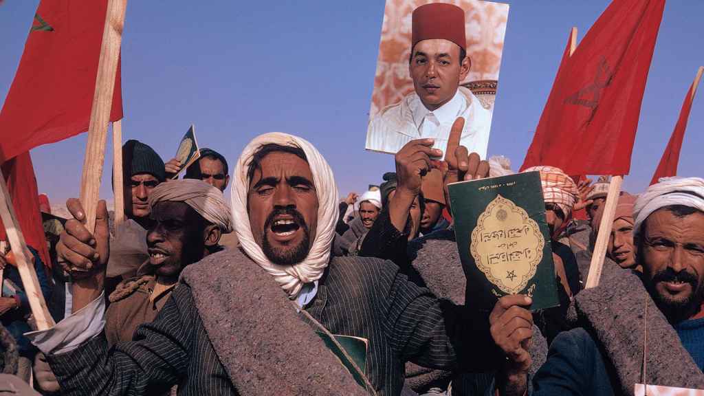 Más de 300.000 civiles participaron en la Marcha Verde, coordinada por Hassan II.