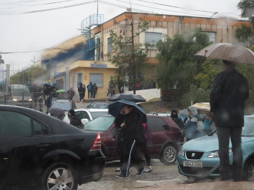 Estudiantes del instituto en el que está matriculado el niño agredido por Los Odiadores.