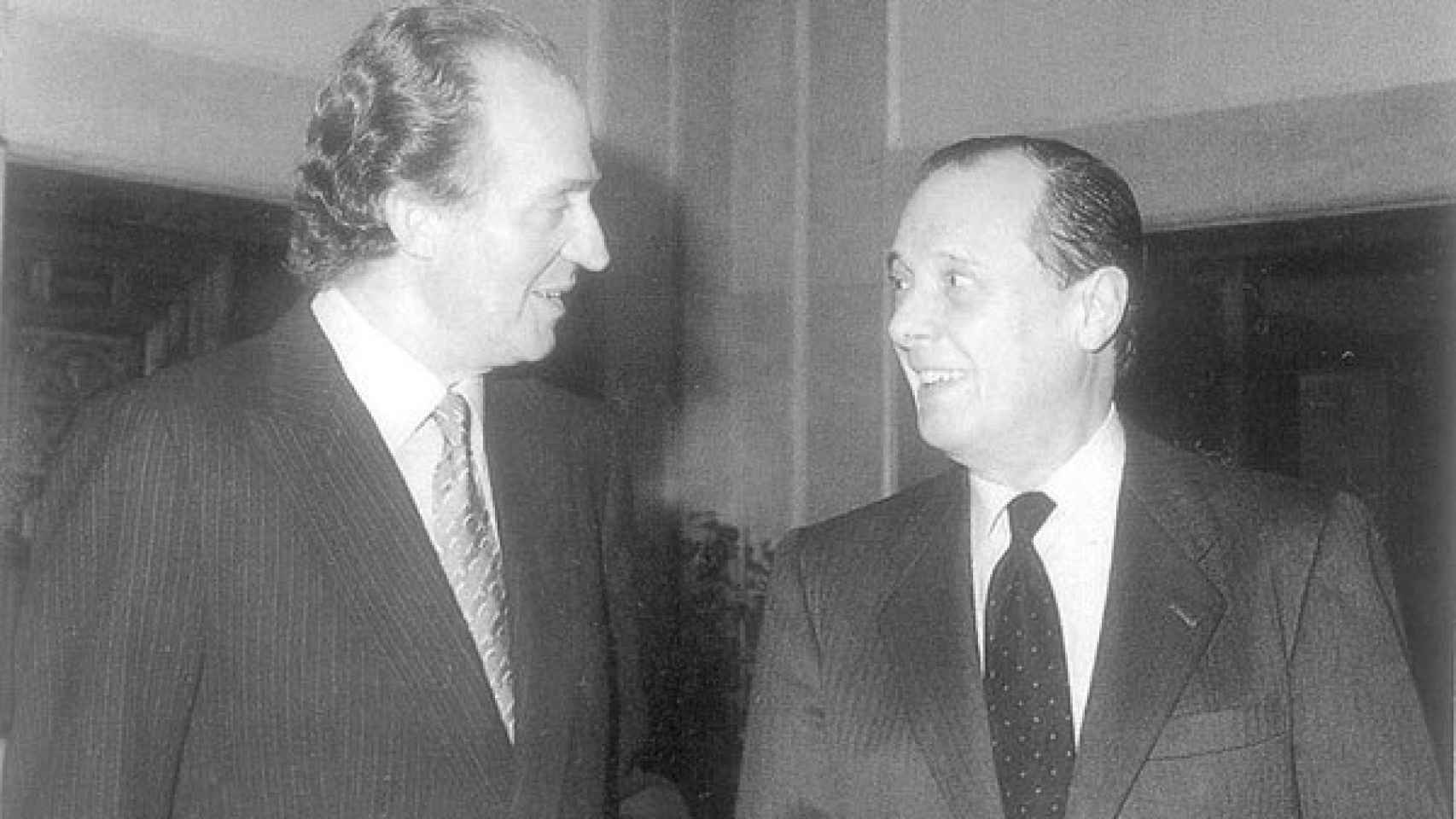 Sabino Fernández Campo junto al rey Juan Carlos I.