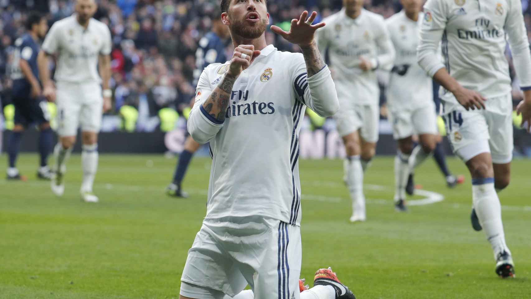 Sergio Ramos celebra uno de sus goles ante el Málaga.