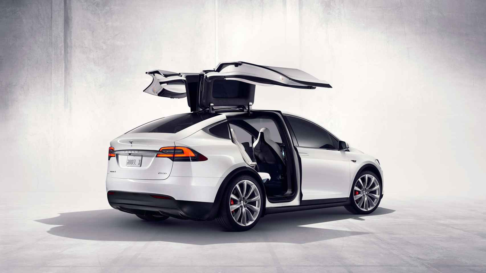 Otro vehículo de Tesla, el Model X