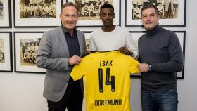 Alexander Isak ficha por el Borussia Dortmund. Foto: Twitter (@BVB)