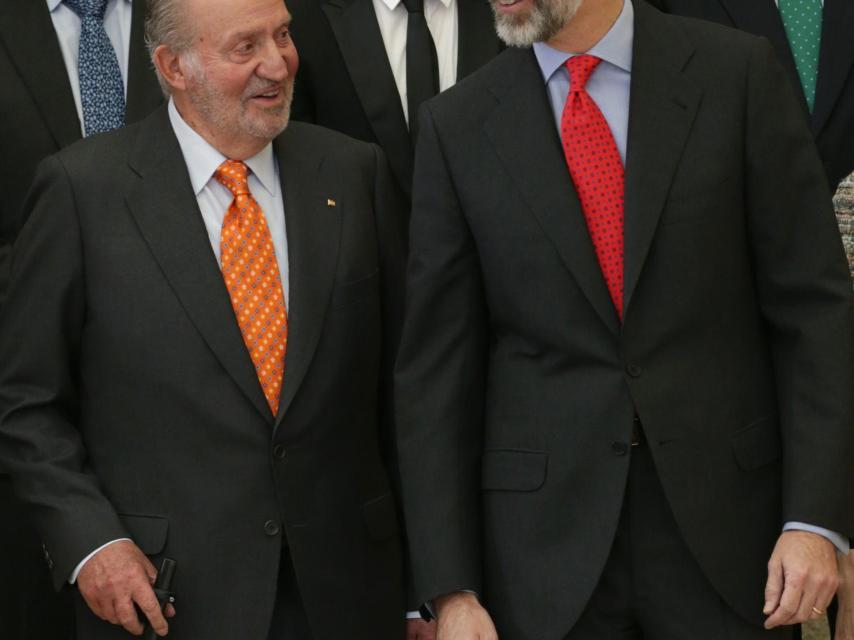 El rey emérito y el actual rey, hace unos días durante la entrega de los premios del deporte.