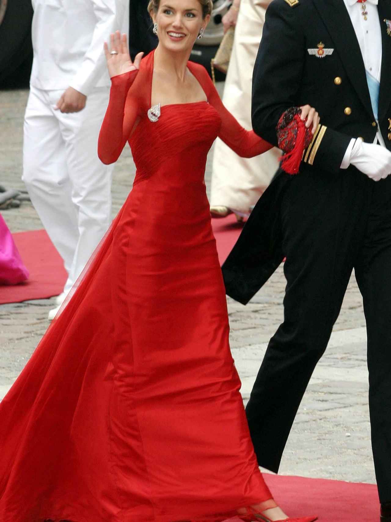 Uno de los vestidos más alabados de Letizia, firmado por Caprile.