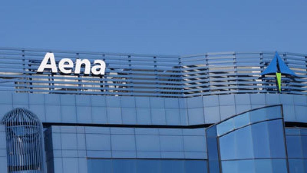 El logotipo de Aena en una imagen de archivo.