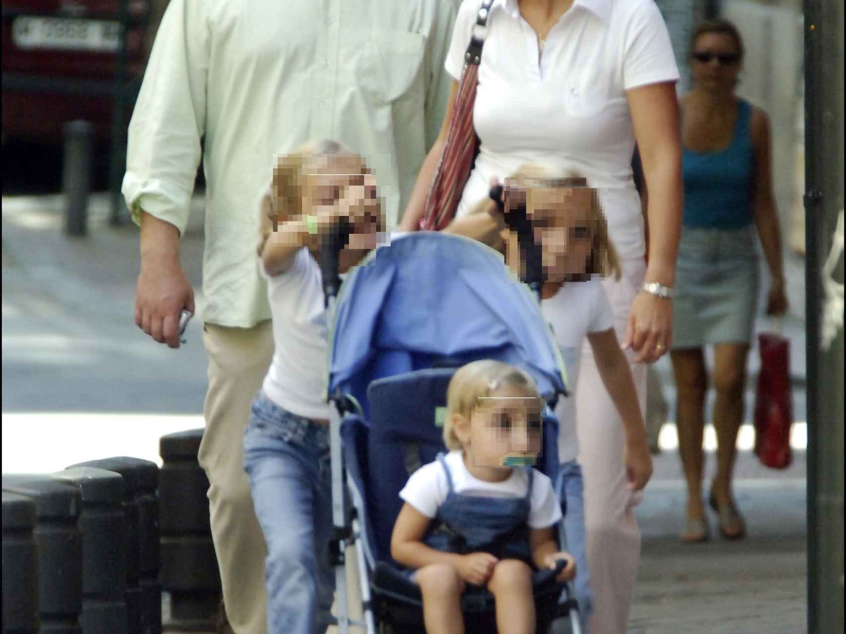 José Andrés con su mujer y sus tres hijas.
