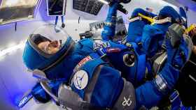 Un astronauta con el nuevo traje
