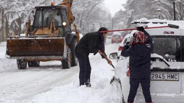 Carreteras cortadas por la nieve en Castilla y León.