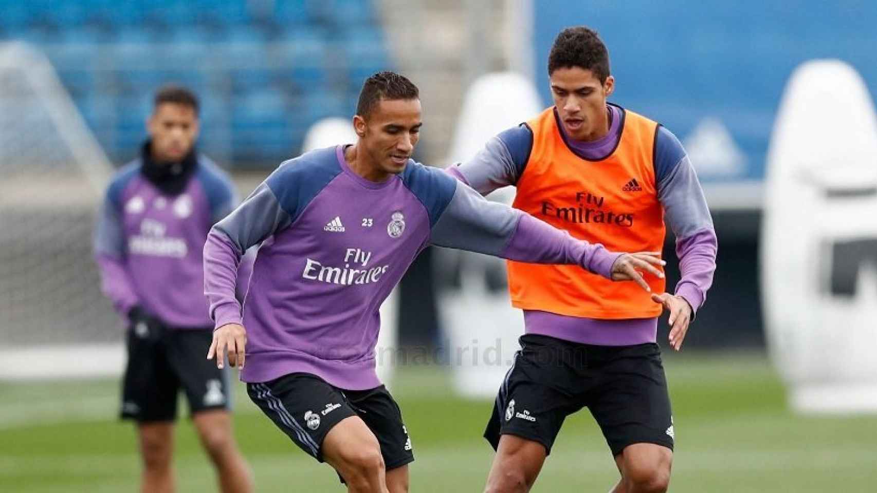 Danilo y Varane en un entrenamiento del Real Madrid