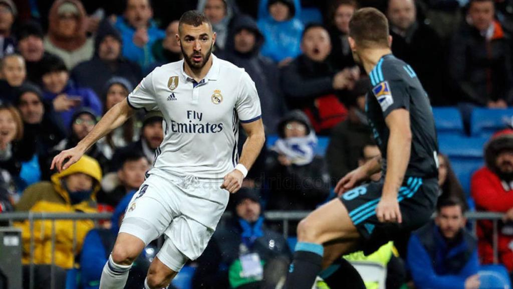 Karim Benzema ante la Real Soiedad