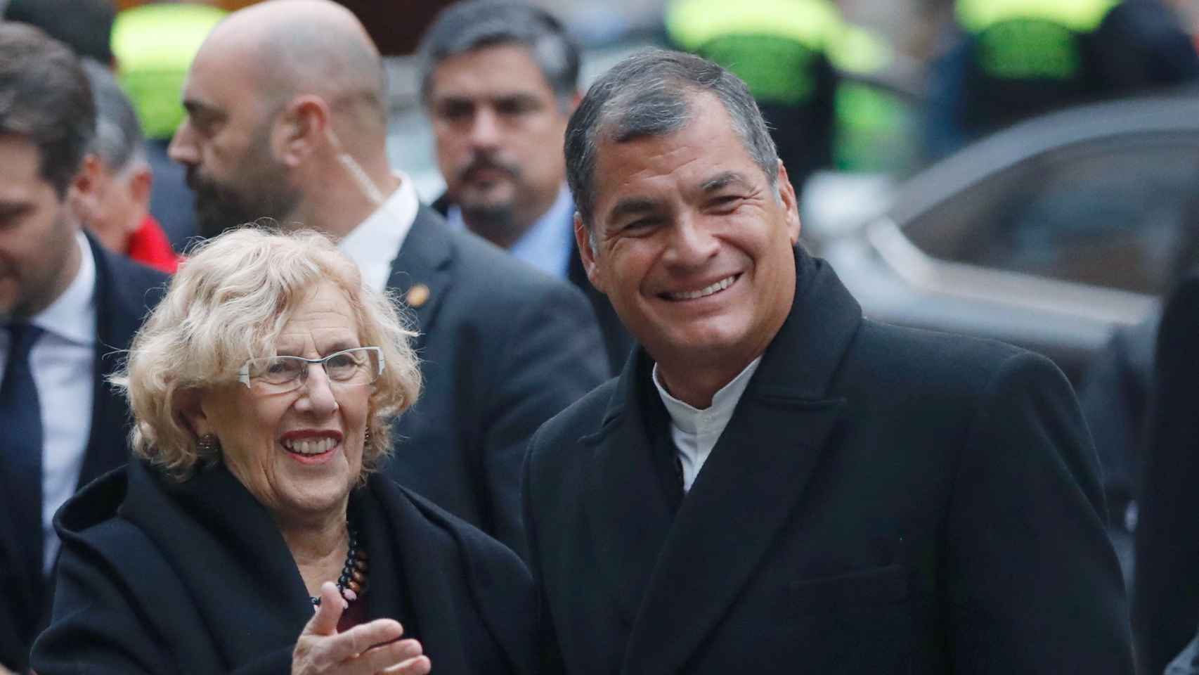 Manuela Carmena recibe al presidente de Ecuador, Rafael Correa.