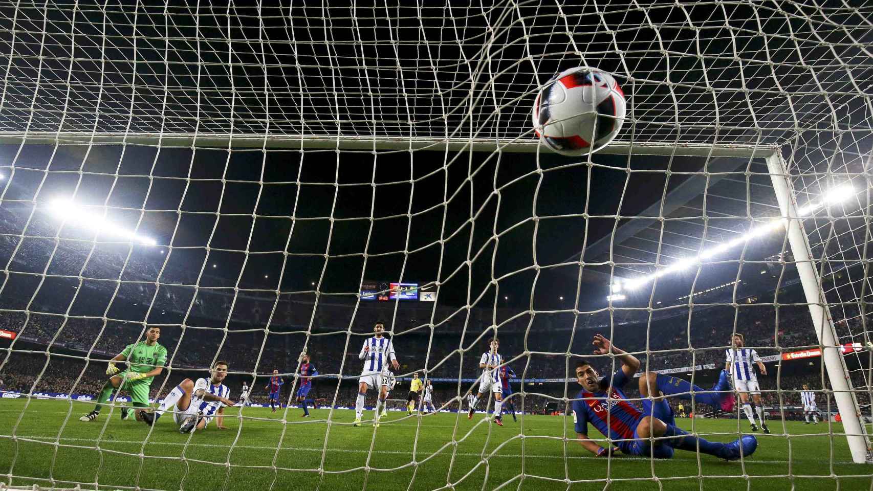 Gol de la Real Sociedad en el Camp Nou.