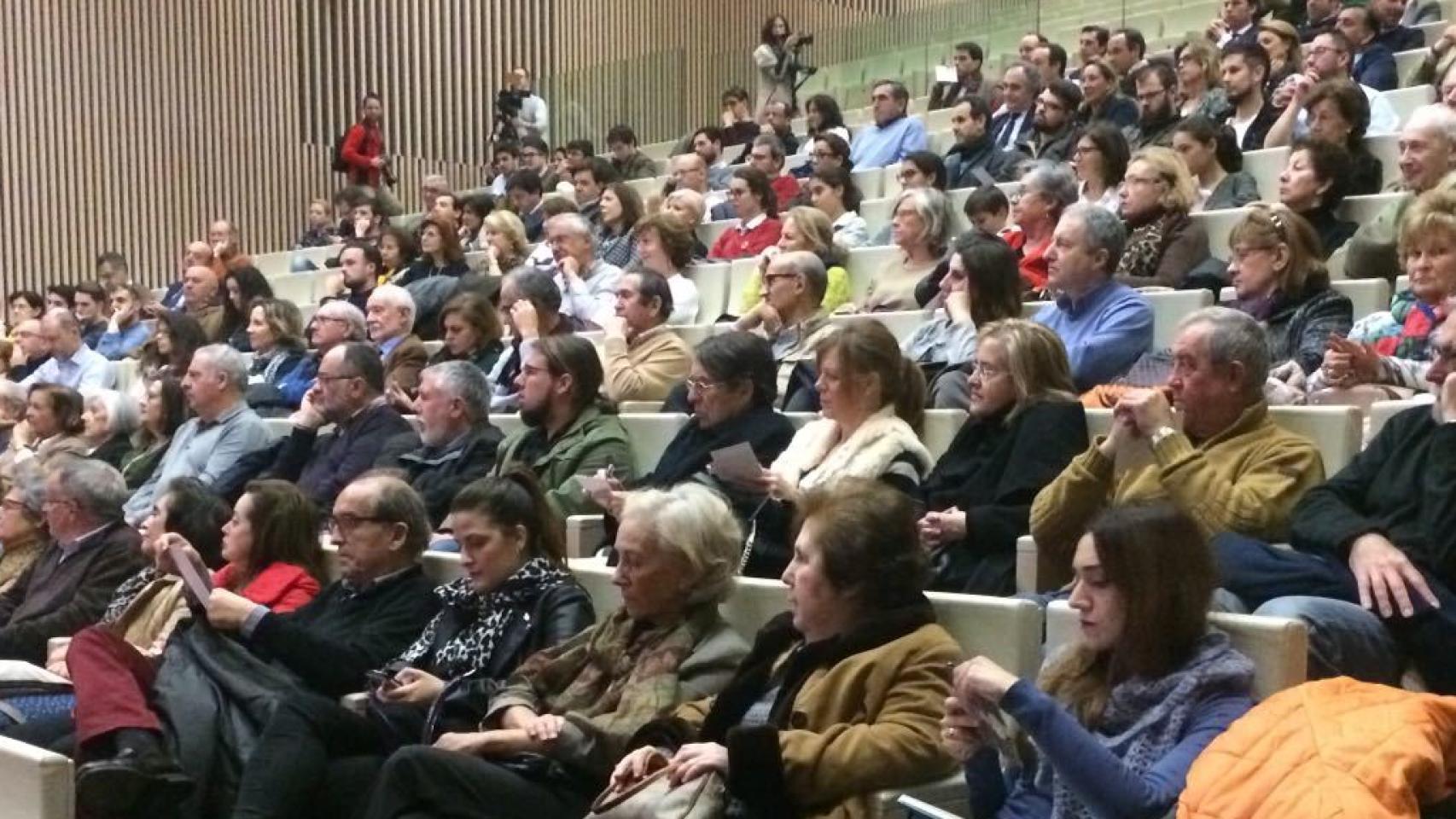 Parte del público que asistió a la conferencia de Pedro J. Ramírez.