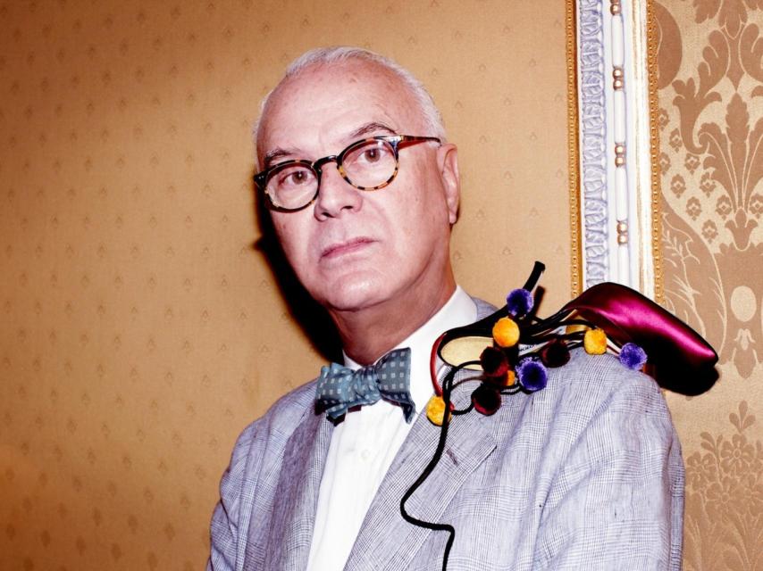 Manolo Blahnik.