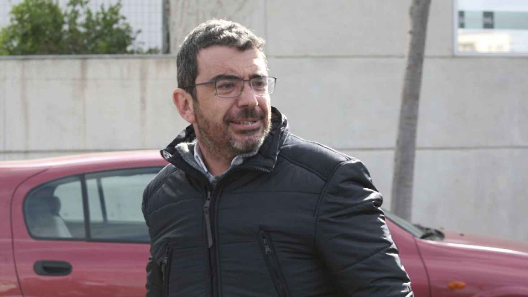 El dirigente de CDC Francesc Sánchez tras su salida de la Guardia Civil