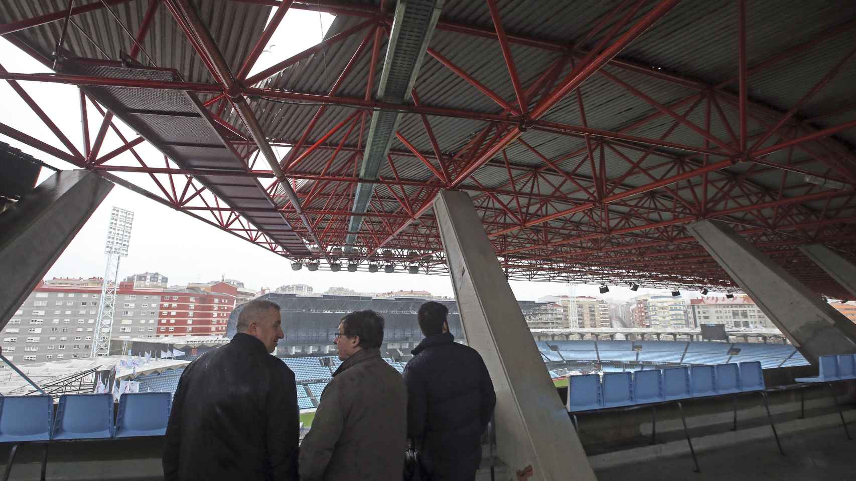 La chapa de Balaídos rota en el Celta - Real Madrid de febrero.