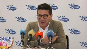 Fotis Katsikaris en rueda de prensa. Foto: Twitter (@ucammurcia)