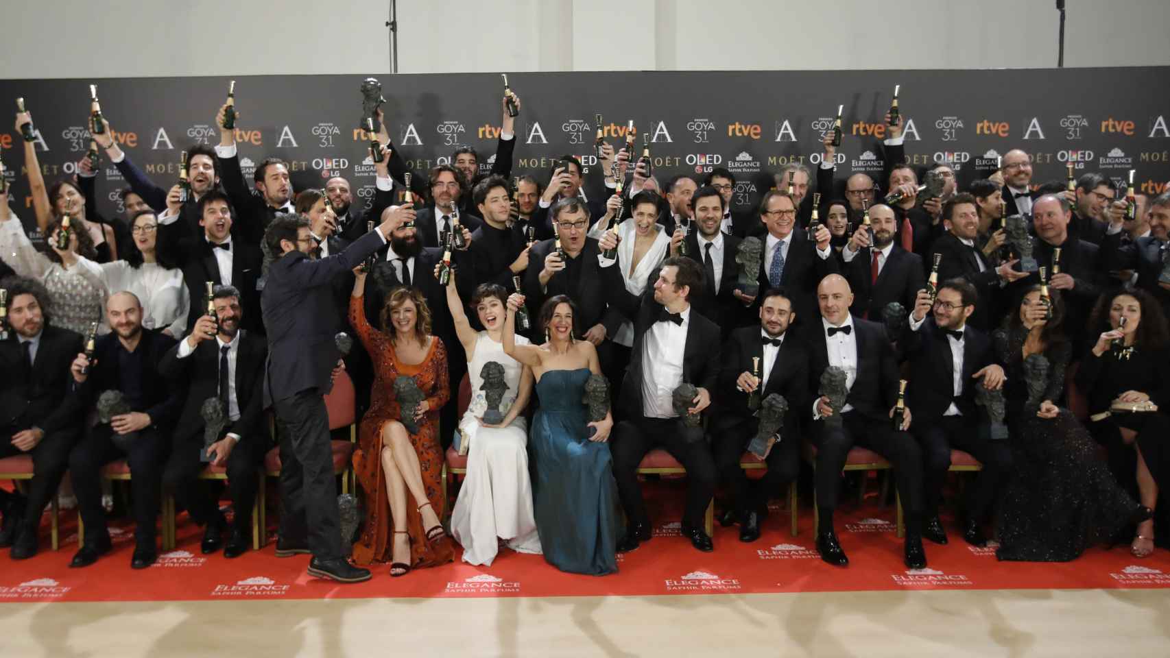 Todos los premiados de los Goya, en la sala de ganadores.